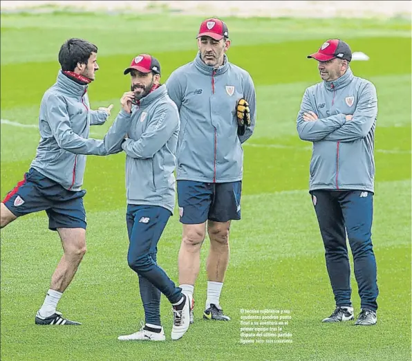  ?? FOTO: JUAN ECHEVERRÍA ?? El técnico rojiblanco y sus ayudantes pondrán punto final a su aventura en el primer equipo tras la disputa del último partido liguero