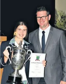  ??  ?? Sportswoma­n of the Year Jade Louw with Shaun Kommer