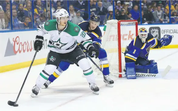  ?? DILIP VISHWANAT/ GETTY IMAGES ?? Stars forward Cody Eakin is one of those Swiss Army knife, multi-purpose guys who can play any position, in any role, says columnist Cam Cole.