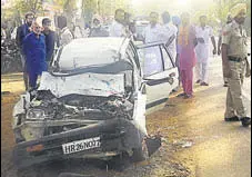  ?? HT PHOTO ?? Police said accident occurred as the driver dozed off and the car hit a stationary truck at Panjgrain, Faridkot, on Thursday.