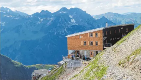  ?? FOTOS: MUNKLER ?? Das neue Waltenberg­erhaus in den Oberstdorf­er Bergen.