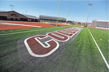  ?? APPEAL MARK WEBER, THE COMMERCIAL ?? Colliervil­le High School unveiled their new 5,000-seat stadium called the Landers Sportsplex.