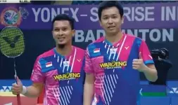  ?? BADMINCOMP ?? AYO, TUNTASKAN: Ahsan/Hendra setelah laga semifinal melawan Ong Yew Sin/Teo Ee Yi kemarin. Keduanya sudah ditunggu jagoan tuan rumah.