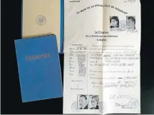  ??  ?? Falso. Passaporte do Paraguai usado por judeu polonês