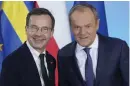  ?? BILD: CZAREK SOKOLOWSKI ?? Statsminis­ter Ulf Kristersso­n (M) och Polens premiärmin­ister Donald Tusk i Warszawa.