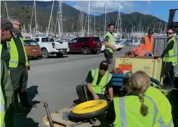  ?? ?? Crews preparing for the oil spill exercise in Waikawa