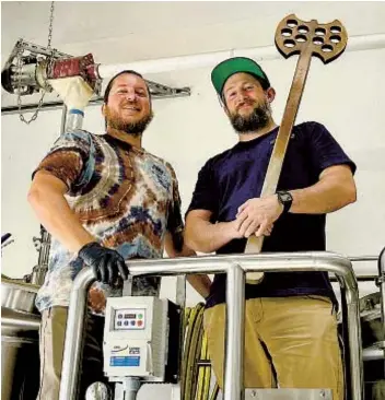  ?? BATTLEMAGE BREWING PHOTOS ?? BattleMage Brewing co-founders Ryan Sather (left) and Chris Barry at their award-winning Vista brewery, which just celebrated its sixth anniversar­y.