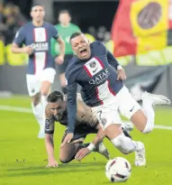 RC Lens – Paris Saint-Germain: Lens Inflict The League Leaders With Their  First Defeat (3-1) – Between The Posts