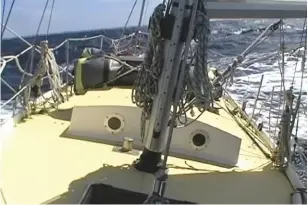  ??  ?? Above: stern view off Uruguay.
Left: Tessa is a 27ft Alan Buchanande­signed sloop