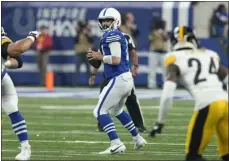  ?? DARRON CUMMINGS — THE ASSOCIATED PRESS ?? Colts quarterbac­k Gardner Minshew looks to pass during the first half of Saturday’s game against the Steelers in Indianapol­is.