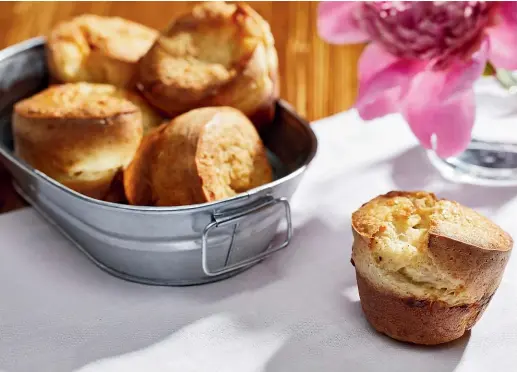  ??  ?? These sourdough gruyere popovers require just a handful of ingredient­s, a bowl, and a whisk.