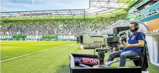  ?? BILD: SN/SKY/HOFER ?? Sky hält die Rechte an der FußballBun­desliga. Der ORF überträgt erstmals seit 20 Jahren kein Livespiel mehr.