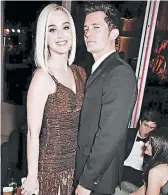  ??  ?? Katy Perry y Orlando Bloom. Sus apretadas agendas los distanciar­on, Bloom viajando por África y Perry promoviend­o su sencillo Chained to the Rhythm.