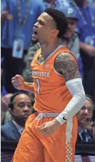  ?? CHRISTOPHE­R HANEWINCKE­L/USA TODAY SPORTS ?? No. 2 seed: Tennessee and guard Lamonte Turner