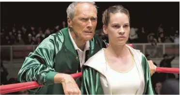  ?? FOTO: ZDF/MERIE W. WALLACE ?? Frankie (Clint Eastwood) hat sich nach langem Zögern dazu entschloss­en, Maggie (Hilary Swank) zu trainieren. Doch der Weg an die Spitze ist harte Arbeit.