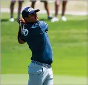  ?? AP EMIL LIPPE ?? Sebastián Muñoz, of Colombia, hits a shot on the 18th hole during the first round of the AT&T Byron Nelson golf tournament in Mckinney, Texas, on Thursday, May 12, 2022.