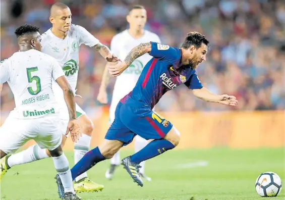  ?? AFP ?? Listo para la Supercopa. Messi se mostró en gran nivel: hizo un gol y dio dos asistencia­s. El domingo jugará la primera final ante Real Madrid.