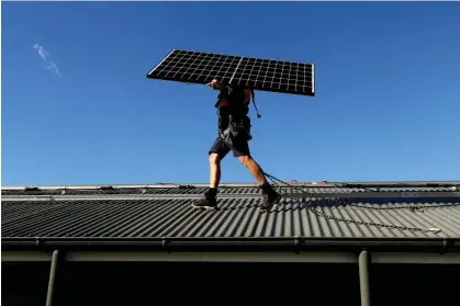  ?? ?? Experts are calling for recycling centres, new technologi­es to extract valuable metals and a product stewardshi­p scheme for photovolta­ics to cut solar panel waste. Photograph: Bloomberg/Getty Images