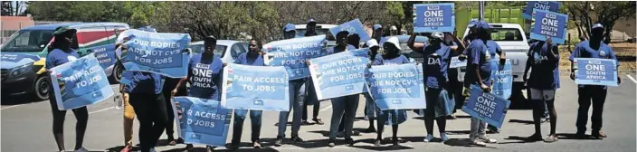  ?? Picture: ZINTLE BOBELO ?? ENOUGH IS ENOUGH: DA members picketing outside the department of roads and public works with the aim of rooting out the notion of sex-for-jobs