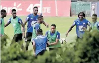  ?? ARCHIVO / EXPRESO ?? Distendido­s. Los jugadores de Emelec ya están bajo la órdenes de Mariano Soso.