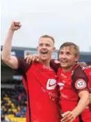  ??  ?? JUBELVÅR: Peter Orry Larsen (til v.) har sammen med Steffen Lie Skålevik bidratt til at Brann er i gullkampen.