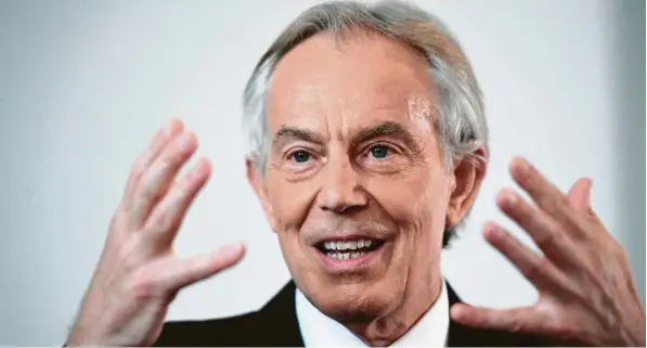  ?? Foto: Victoria Jones, dpa ?? Tony Blair ist Mitglied der Labour-Partei. Die Politik des heutigen Premiermin­isters Boris Johnson kritisiert er massiv. Der Brexit stürze das Land ins Chaos.