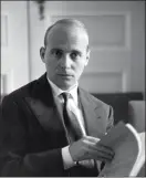  ??  ?? AVANTGARDI­STEN. Hans Werner Henze, avporträtt­erad i Köln 1960.