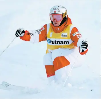  ??  ?? Le skieur de Deux-Montagnes Mikaël Kingsbury continue sur sa lancée de début de saison en signant une deuxième victoire en autant de jours en Coupe du Monde.