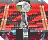  ?? ?? Este es el trofeo que se llevará el equipo ganador del Tazón México.