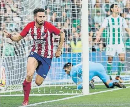  ?? FOTO: EFE ?? Saúl Ñíguez fue el autor del tanto del Atlético que valió tres puntos para que los rojiblanco­s sigan arriba