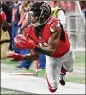  ?? CURTIS COMPTON / CCOMPTON@AJC.COM ?? Julio Jones, a six-time Pro Bowler, leads the NFL with 1,511 receiving yards this season.