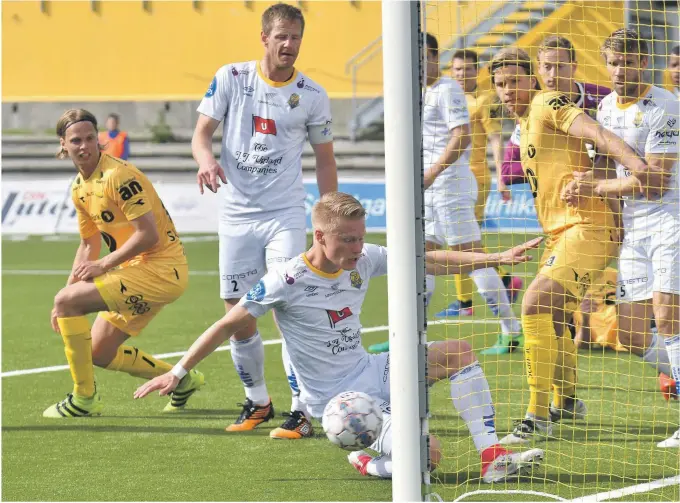  ?? FOTO: KENT EVEN GRUNDSTAD ?? TAP: Jerv ble sendt hjem fra Aspmyra med 0–4 i sekken i juni. Søndag møtes lagene på Levermyr.