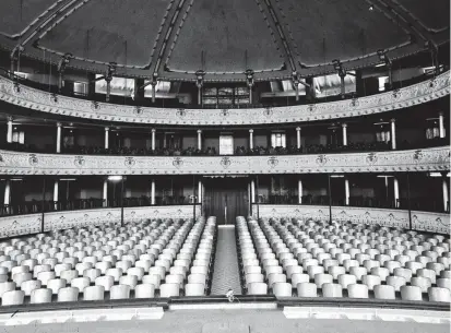  ?? FOTO ?? El Bolívar, el primer teatro de la ciudad, tenía capacidad para 1.200 personas. Imagen tomada de la exposición Ausentes Teatros, para recrear la cultura de otra manera.