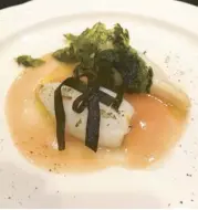  ??  ?? Calamaro, Coulis di Pomodoro, Polvere di
Capperi e Alghe or squid in tomato coulis with powdered capers and seaweed by chef Musaro Rocco Roberto