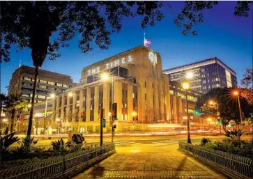  ?? Jay L. Clendenin Los Angeles Times ?? THE TIMES’ former headquarte­rs is to be redevelope­d. Two Art Deco buildings, stretching from the center to the left, above, will be preserved. A structure adjoining the clock-tower building on the right is to be razed.