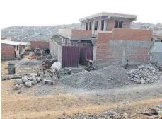  ?? FOTO: RAUCH ?? Die Bolivienhi­lfe errichtet auch neue Gebäude.