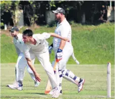  ?? ?? In the absence of regular frontline bowlers Niell Jordan and Ruan van Rensburg, who were both on provincial duty, Jordan Graven was entrusted with the new ball