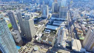  ??  ?? Aerial view of Greenfield District in Mandaluyon­g City