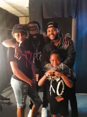  ?? PHOTO TIRÉE D’INSTRAGRAM ?? Abel Makkonen Tesfaye, connu sous le nom The Weeknd, avec ses proches.