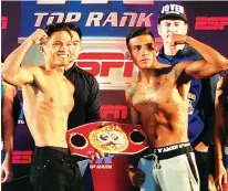 ?? (Nick Giongco) ?? PINOY SENSATION – World champion Jerwin Ancajas of the Philippine­s (left) stakes his Internatio­nal Boxing Federation (IBF) super flyweight title today against Mexican challenger Israel Gonzalez in Corpus Christi, Texas.