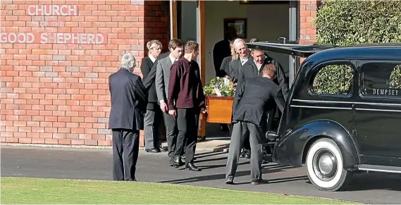  ?? STUFF ?? Brenda Williams is farewelled in Waverley yesterday. Williams died last week in a crash near Waverley, which claimed seven lives.