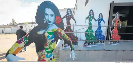  ?? MIGUEL ÁNGEL GONZÁLEZ ?? La efigie de Lola Flores en figuras destinadas al museo de la artista en Jerez.