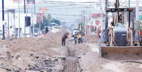  ?? ?? l Se espera que dentro de tres semanas, a partir del próximo miércoles, finalicen los trabajos de rehabilita­ción de la calle Reforma, en la cual falta la intervenci­ón de cinco cuadras.