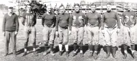  ?? MORNING CALL FILE PHOTO ?? The Pottsville Maroons trounced the Chicago Cardinals 21-7 to win the 1925 National Football League Championsh­ip. The title was taken away a short time later.
