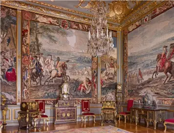  ?? ?? Fig 8: The state rooms now display some of the tapestries designed by Lambert de Hondt illustrati­ng the victories of the Duke, which were woven in Brussels in 1712–16