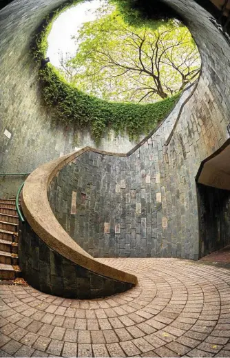  ?? Photo: Martin Hosmart ?? UNWIND: Fort Canning Park provides a relaxing place to escape to in Singapore.