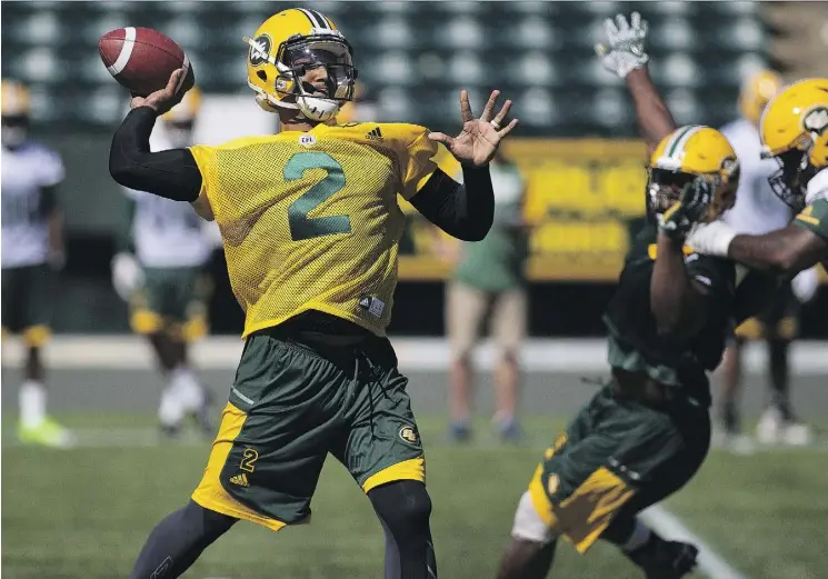  ?? GREG SOUTHAM ?? Quarterbac­k James Franklin gets in some throwing during Sunday’s first day of training camp for the Edmonton Eskimos.