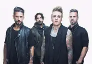  ??  ?? Heavy Trendsette­r: PAPA ROACH