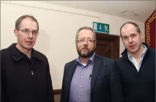  ??  ?? Melvin Rothwell, guest speaker Damien Collins and Malcolm Rothwell at the recent meeting in Tombrack.