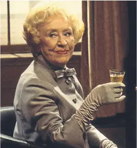  ??  ?? Coronation Street’s Annie Walker (Doris Speed) was a sherry lover.